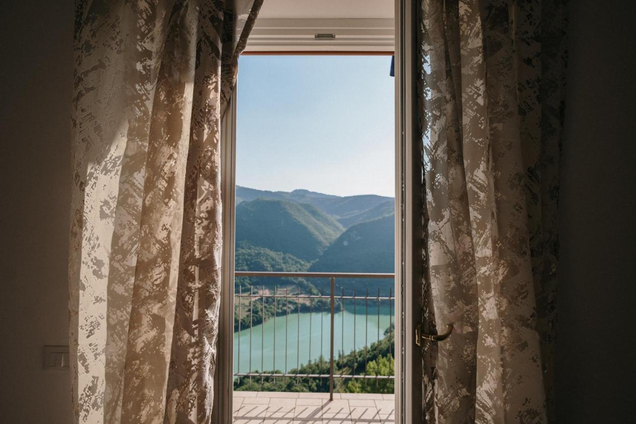 La Vista Panoramica Piu Bella Apartment Ascrea ภายนอก รูปภาพ