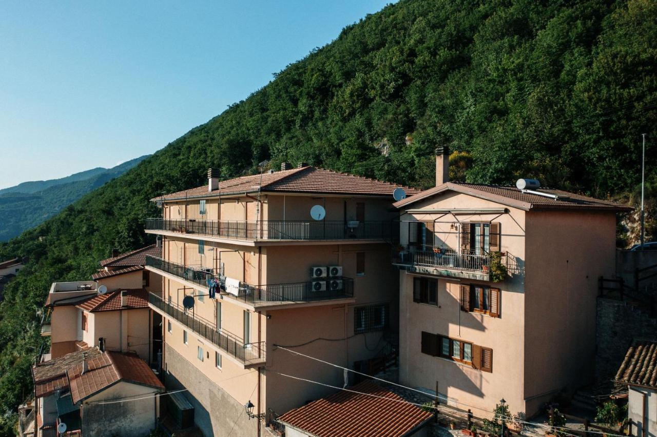 La Vista Panoramica Piu Bella Apartment Ascrea ภายนอก รูปภาพ